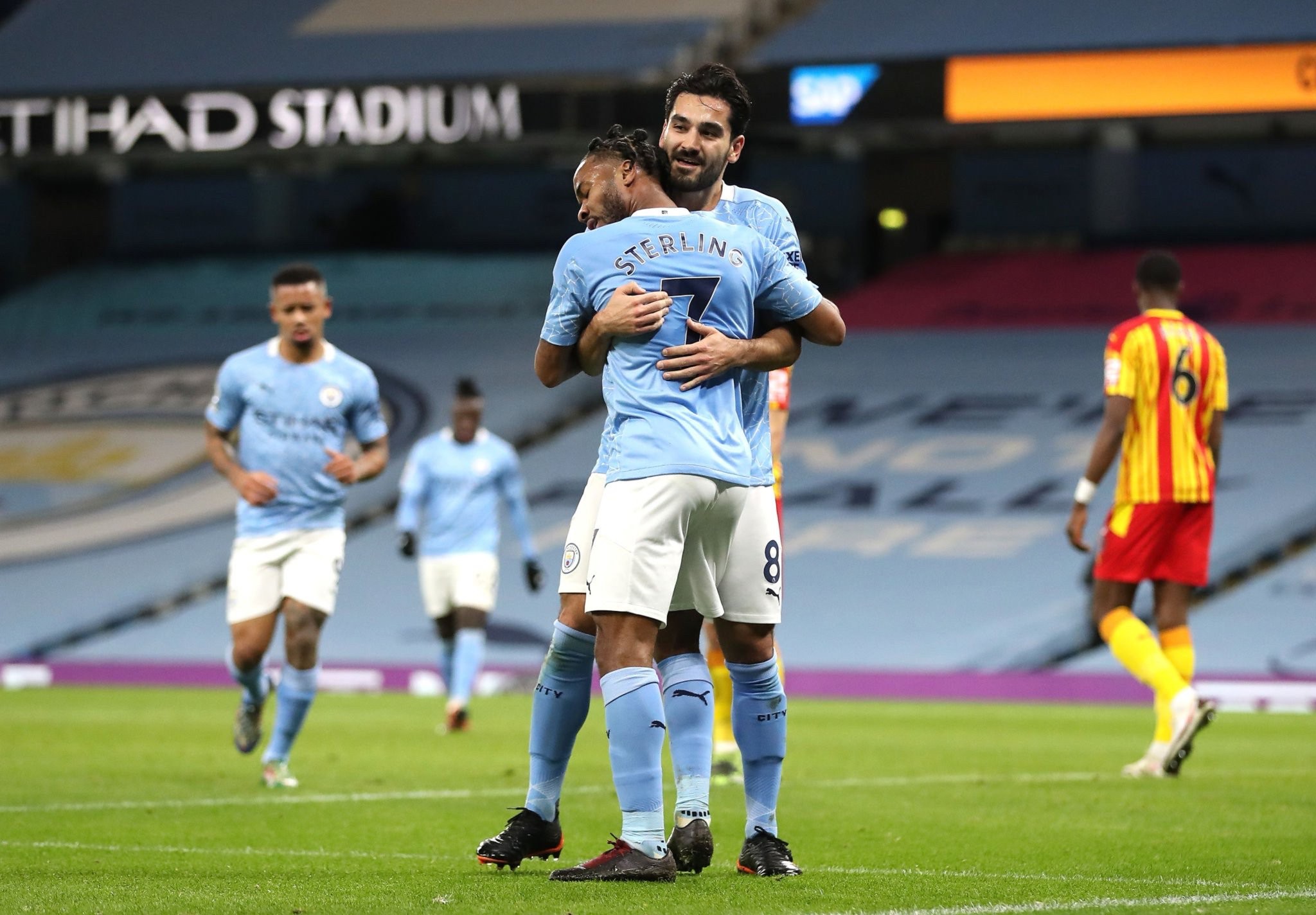 他的行为不 他的行为不